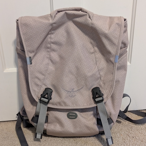 OSPREY Other - COPY - Osprey flapjack backpack day pack
